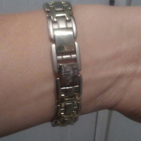 Watch - Picture 2 of 2